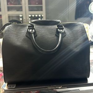 Vintage Louis Vuitton | Speedy 25 EPI Black